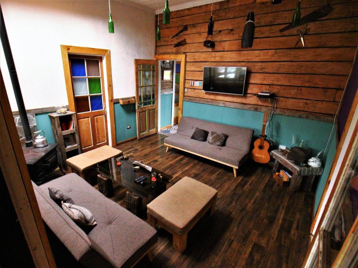 Corner Hostel Puerto Natales Bagian luar foto
